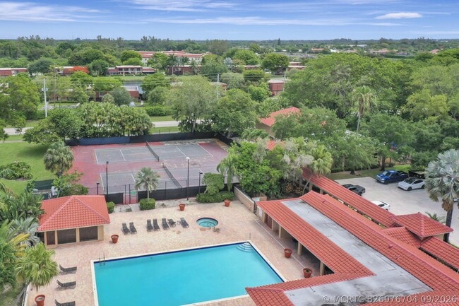 Building Photo - 8105 Severn Dr