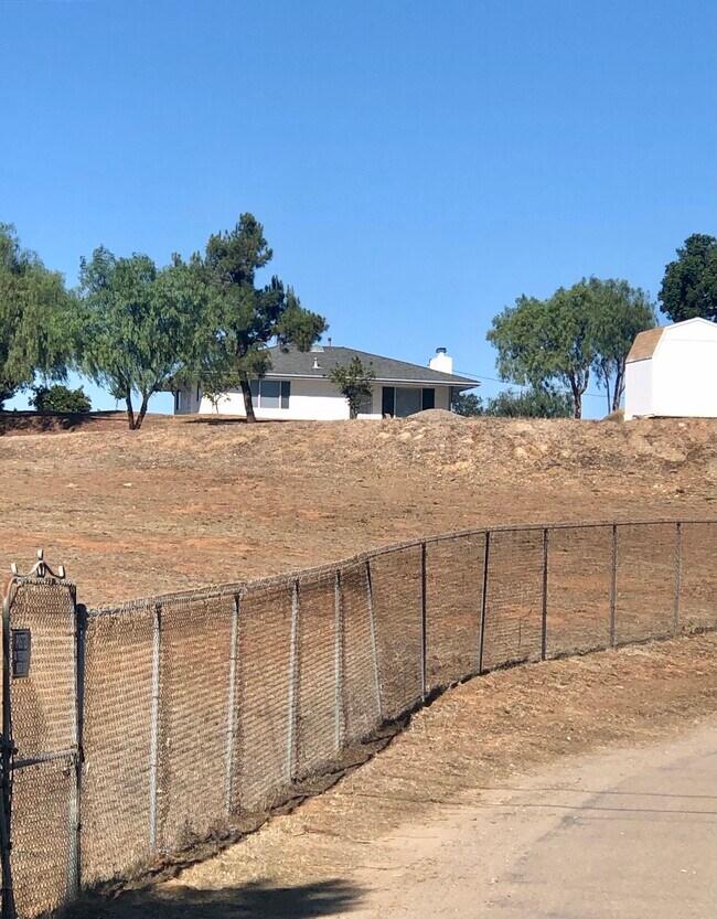 Foto del edificio - 9874 Chocolate Summit Dr