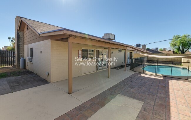Building Photo - 4610 W Laurie Ln