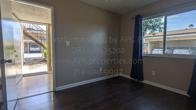 Foto del edificio - 1192 Mitchell Ave