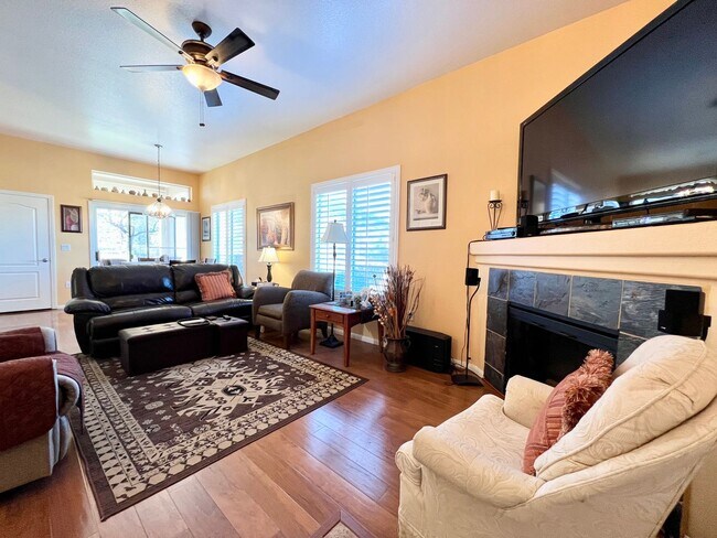 Building Photo - SHORT TERM LEASE! 2BD/2BA FURNISHED CONDO!...