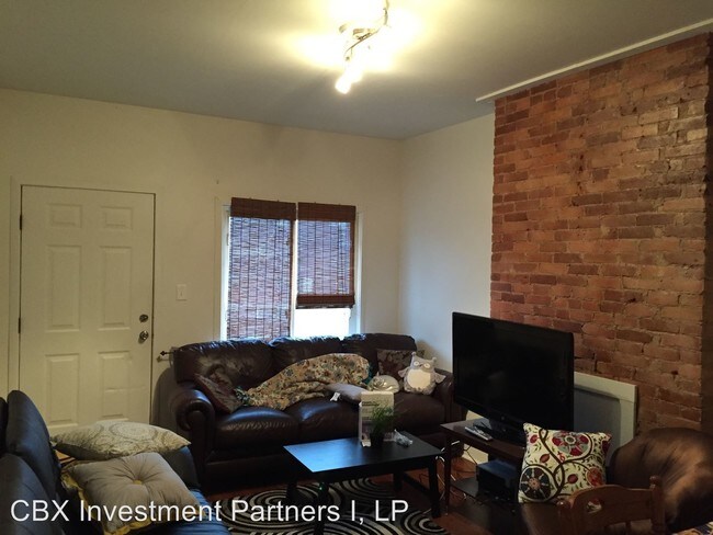 Building Photo - 3950-3952 Woolslayer Way