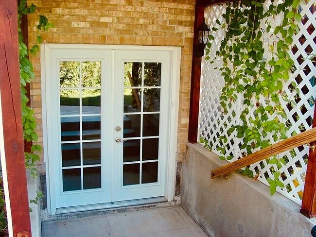 Entrada - 8177 S Franklin Ct