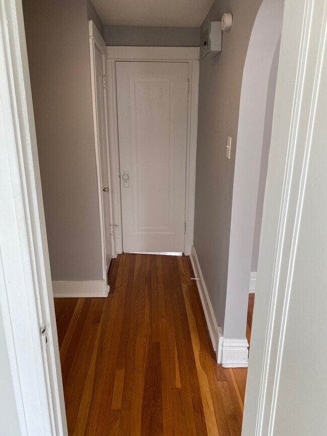Foto del edificio - 6241 Southwood Ave