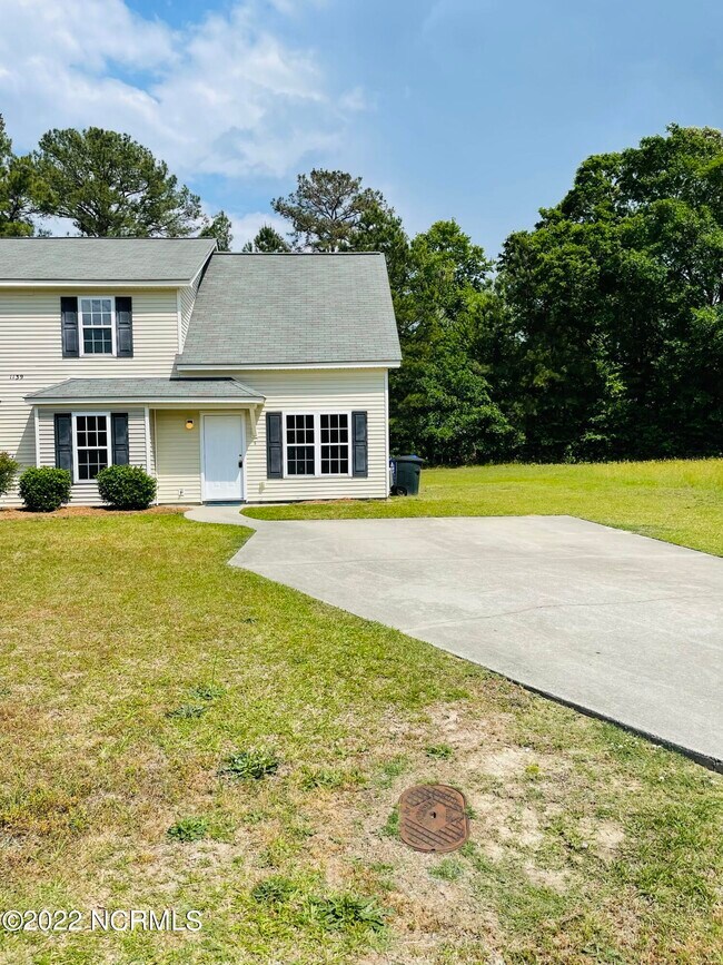 Building Photo - 1139 Brownlea Dr