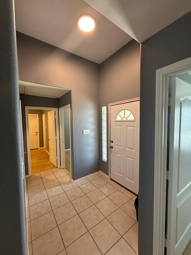 Foto del edificio - 1207 Dixie Ln