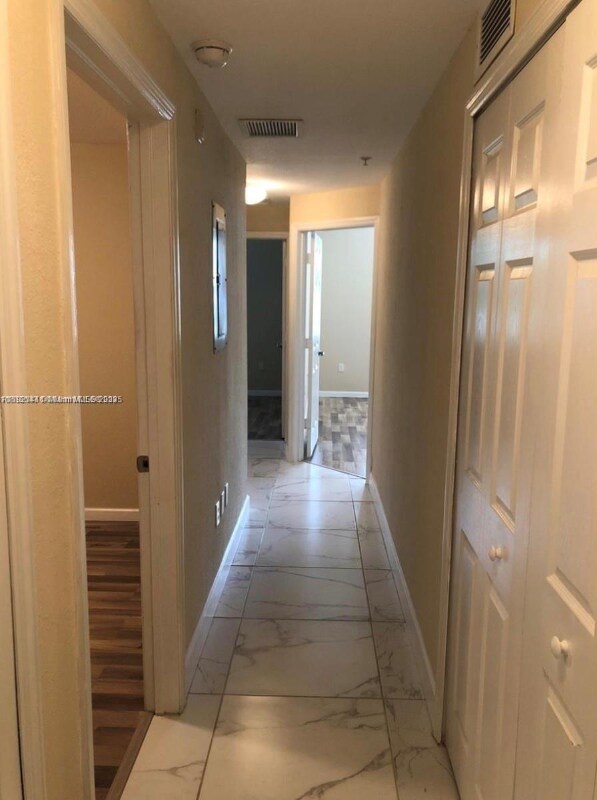 Foto del edificio - 11401 NW 89th St