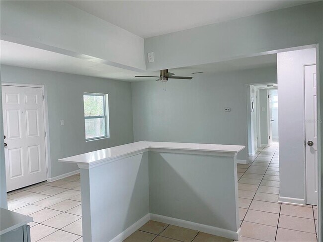 Building Photo - 1629 Roger Babson Rd