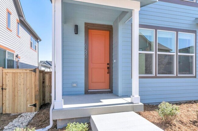 Photo - 6240 N Florence Wy House