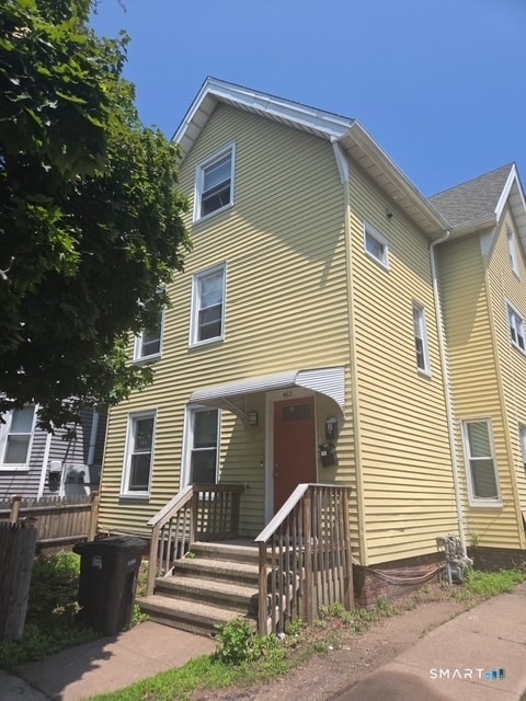 Building Photo - 463 Blatchley Ave
