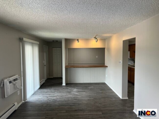 Foto del edificio - 4571 S Lowell Blvd