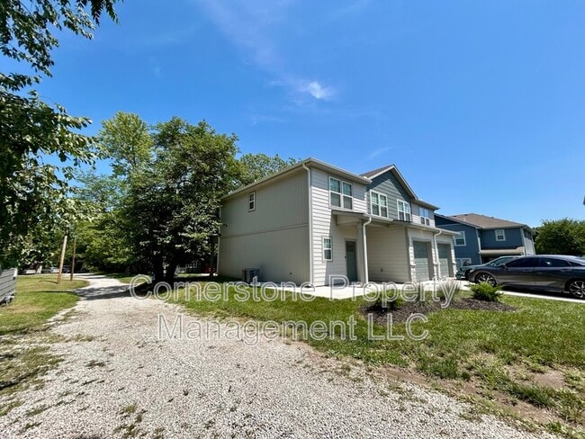 Building Photo - 33065 W 82nd St