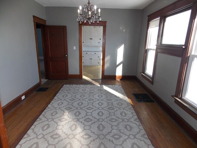 Foto del edificio - 3611 Maple St