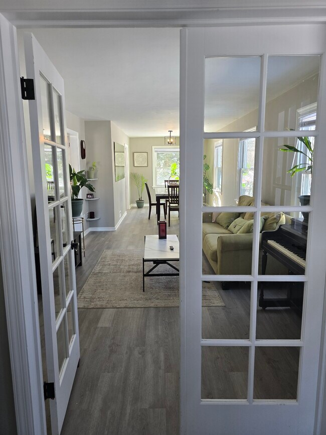 Foto del edificio - 10535 W Spring Green Rd