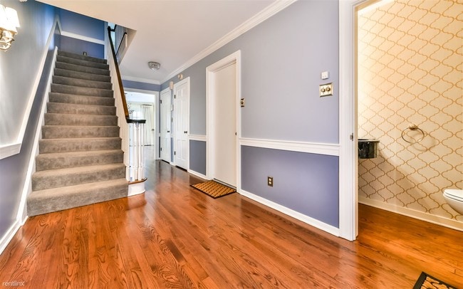 Building Photo - 3 br, 3.5 bath House - 5623 5th Ave