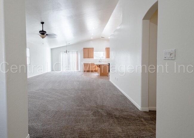 Building Photo - 3 Bedroom/2 Bath Home with an office in th...