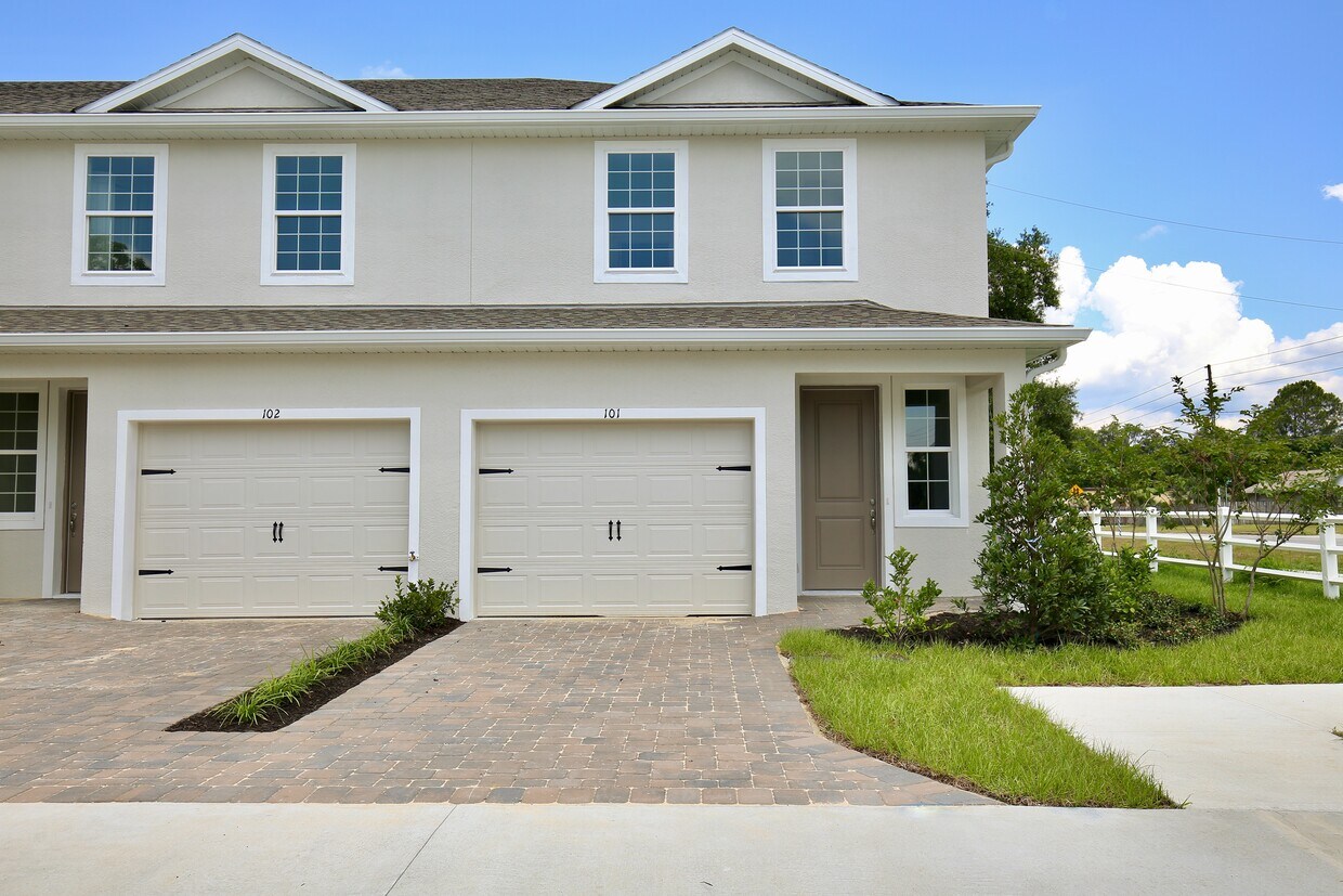Foto principal - 1701 E Orange Ave