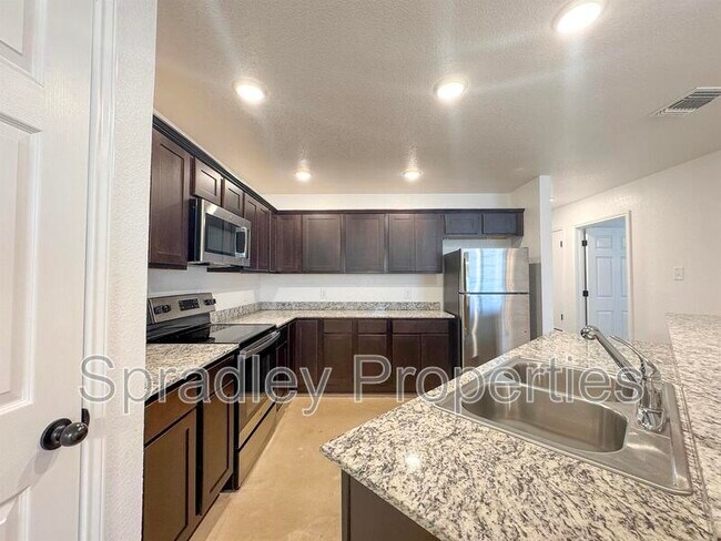 Foto del edificio - 9130B Winding Ct