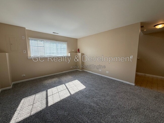 Building Photo - 2105 W Concord Ln