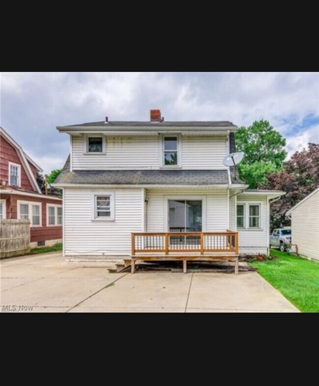 Foto del edificio - 1224 Carey Ave