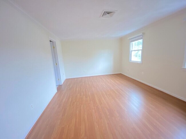 Foto del edificio - 546 Lincoln St