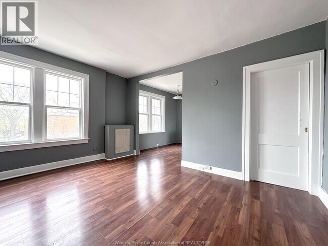 Building Photo - 308 Randolph Ave