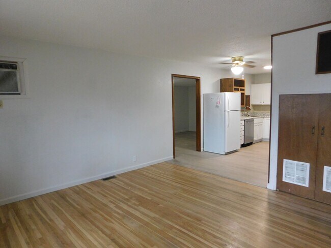Foto del edificio - Beautiful 3 Bedroom 1 Bath Home