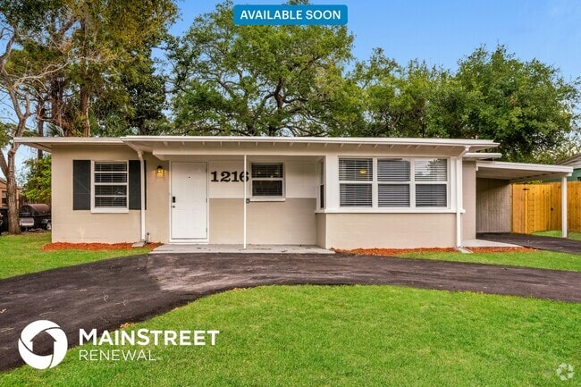 Building Photo - 1216 Claire Dr