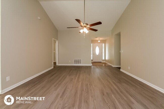 Building Photo - 8443 Cedar Creek Ridge