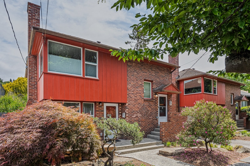 Primary Photo - 2610 58th Ave SW