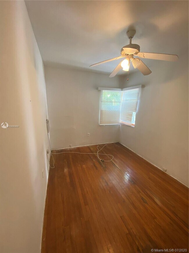 Building Photo - 1612 Drexel Ave
