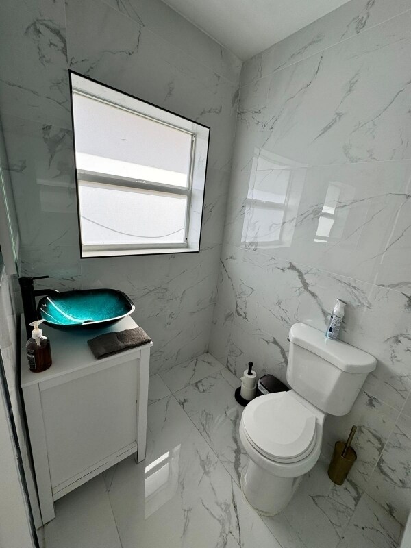 Foto del edificio - 1260 SW 32nd St