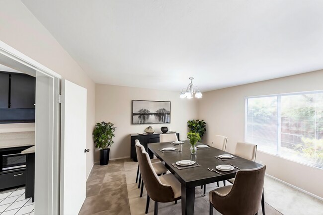 Building Photo - 4 Bedroom Irvine home