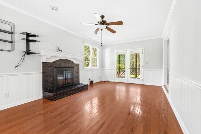 Foto del edificio - Fantastic 4BR in Desirable King's Grant! A...