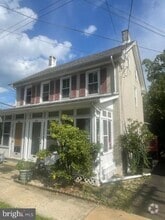 Building Photo - 230 W Ashland St