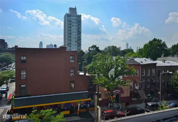 Building Photo - 505 Myrtle Ave