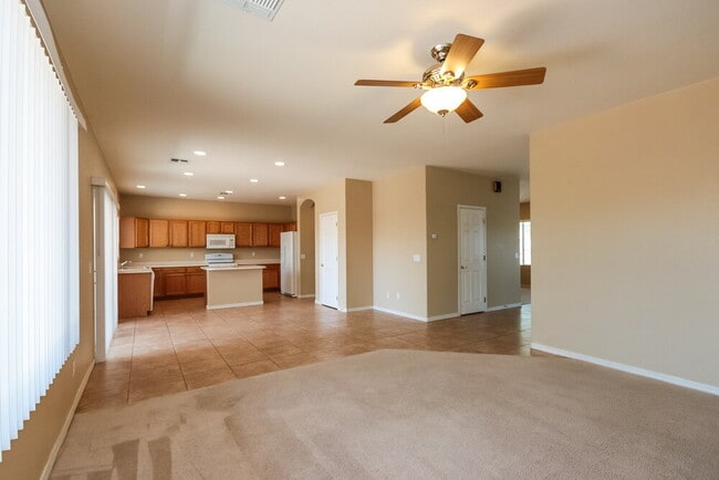 Building Photo - 15007 S Camino Rio Puerco