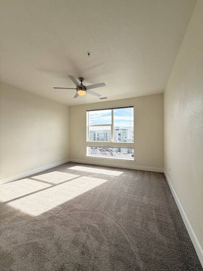 primary-bedroom-high-line-pointe-2x2-1281-517-mount-evans-2-11-2026.JPG - High Line Pointe