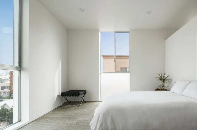 Foto del edificio - 1038 S Mariposa Ave