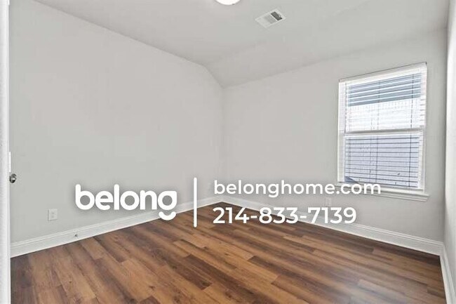 Foto del edificio - 1733 Barnwood Trce