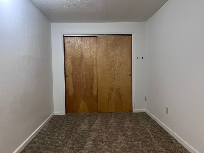 Building Photo - OWN485