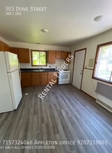 Building Photo - 303 Dove St
