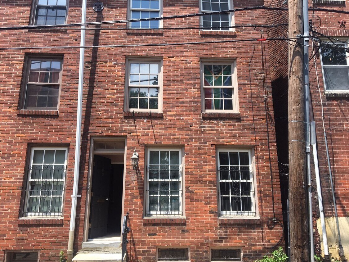 Foto principal - 506 S Juniper St
