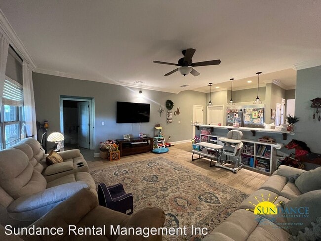 Building Photo - 4 br, 3 bath House - 1015 A Creel Street