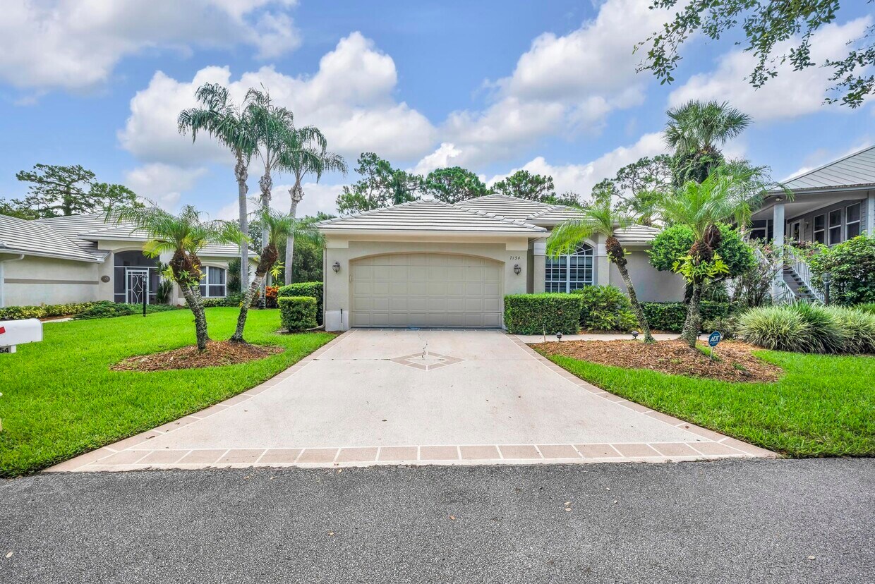 Foto principal - 7154 Hawks View Trail