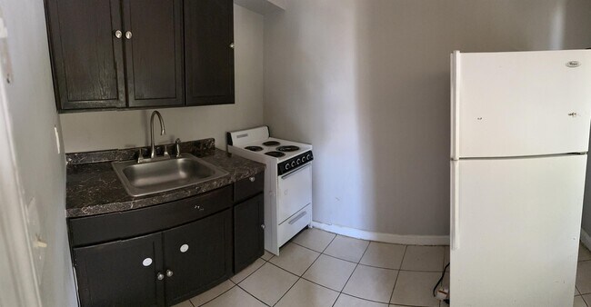 Building Photo - 3310 Dorithan Rd