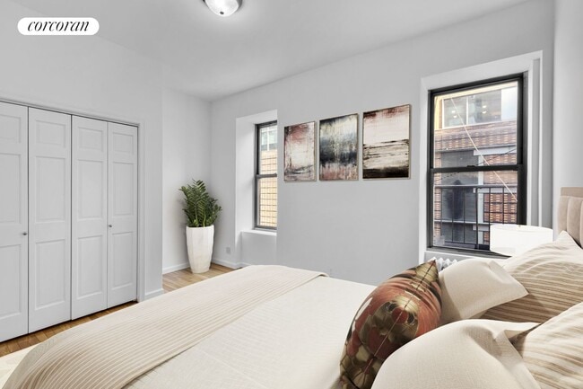 Building Photo - 100 W 67th St