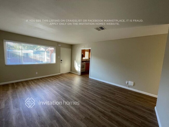 Building Photo - 452 Ladera Dr