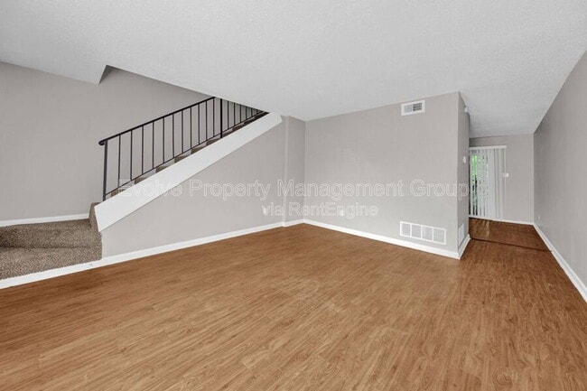 Building Photo - 3434 Spottswood Ave