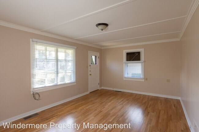 Foto del edificio - 259 E Poplar St